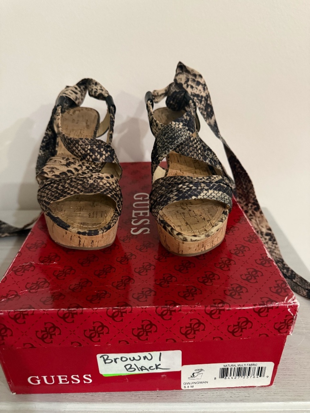 Guess Wedge Snakeskin 5.5 size